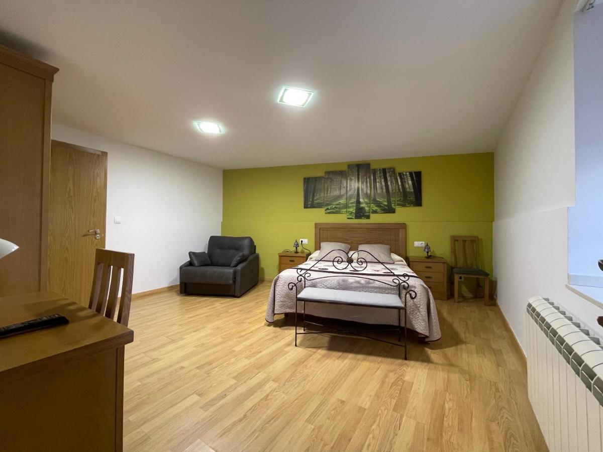Habitaciones A Casa De Pepe Tríacastela Exteriér fotografie