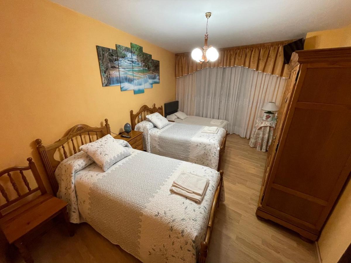Habitaciones A Casa De Pepe Tríacastela Exteriér fotografie